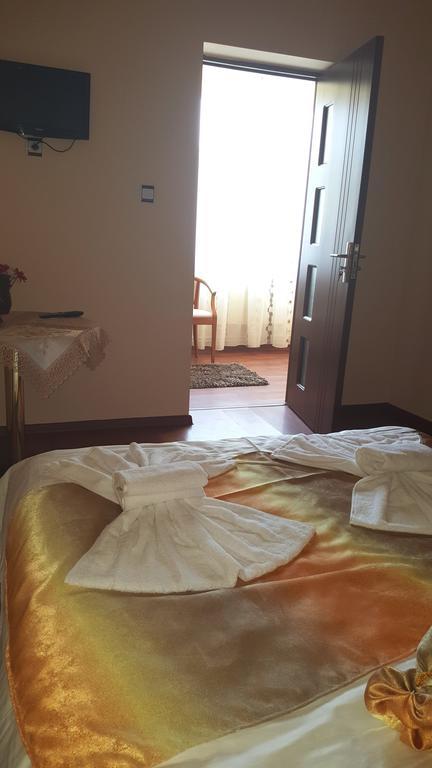 Casa Alex Hotel Targu Jiu Ruang foto