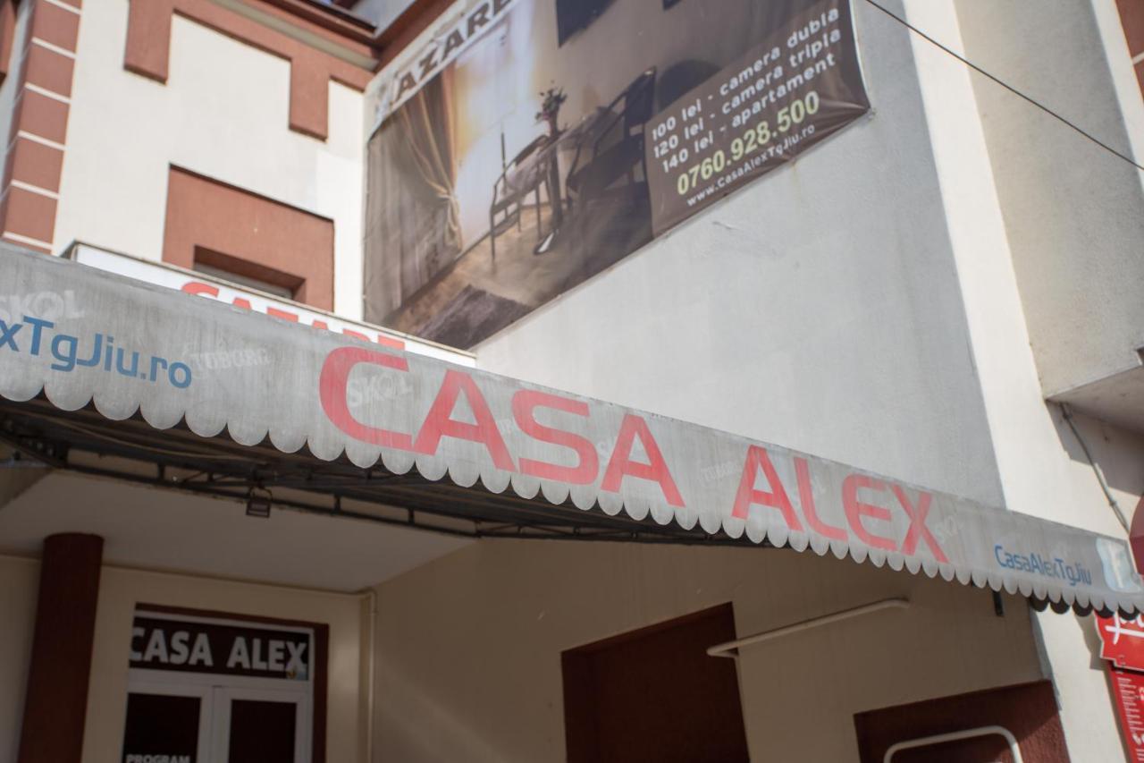Casa Alex Hotel Targu Jiu Bagian luar foto
